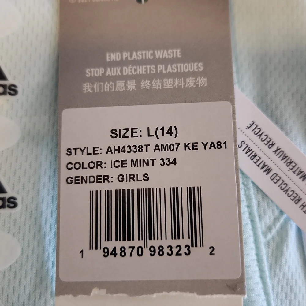 Girl's Adidas L(14) Ice Mint shorts - Picture 2 of 4
